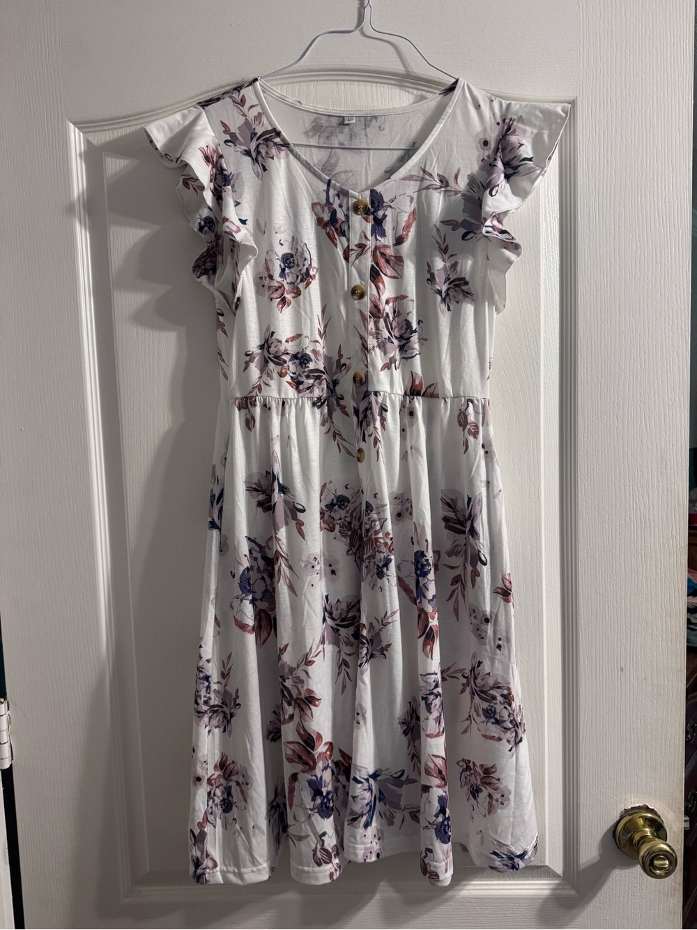 Women’s  White Floral Button-Front Dress with Ruffle Sleeves